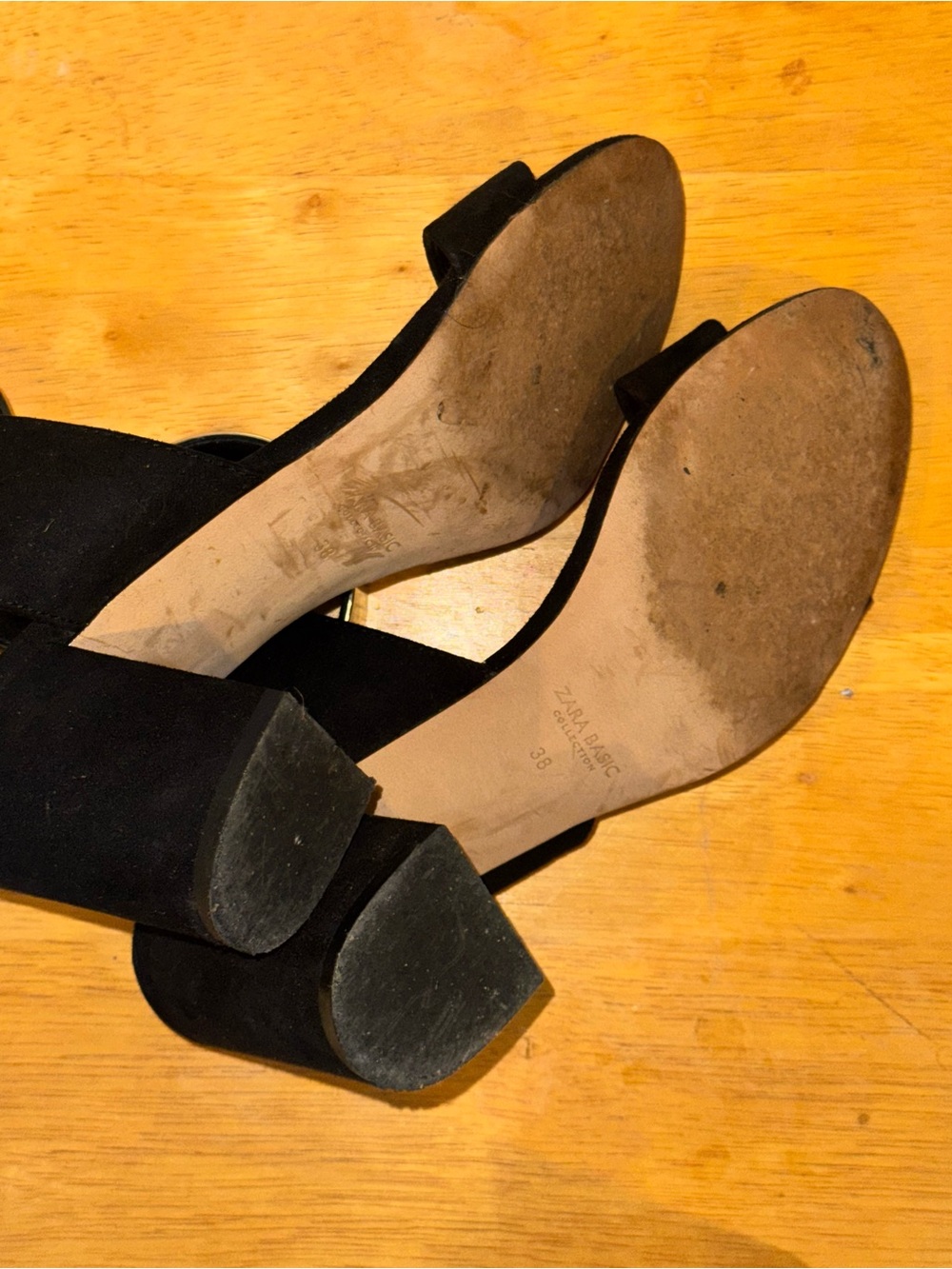 ZARA Black Faux Suede Gold Cuff Block Heels Sandals Size EU 38 (US 7.5) - Picture 5 of 8